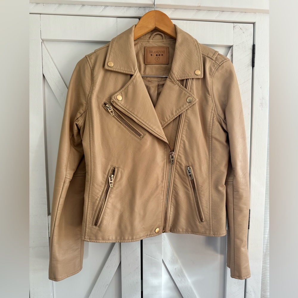 BLANK NYC Vegan leather jacket. Women’s small. Tan color.